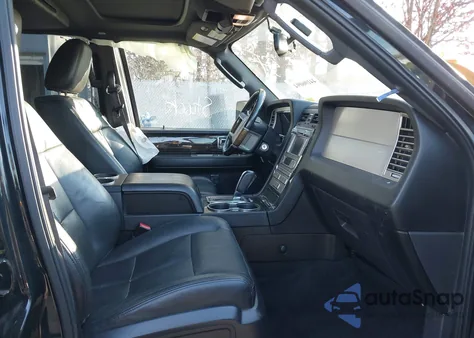 2010 Lincoln Navigator L z USA, uszkodzony, nr VIN 5LMJJ3J58AEJ08117